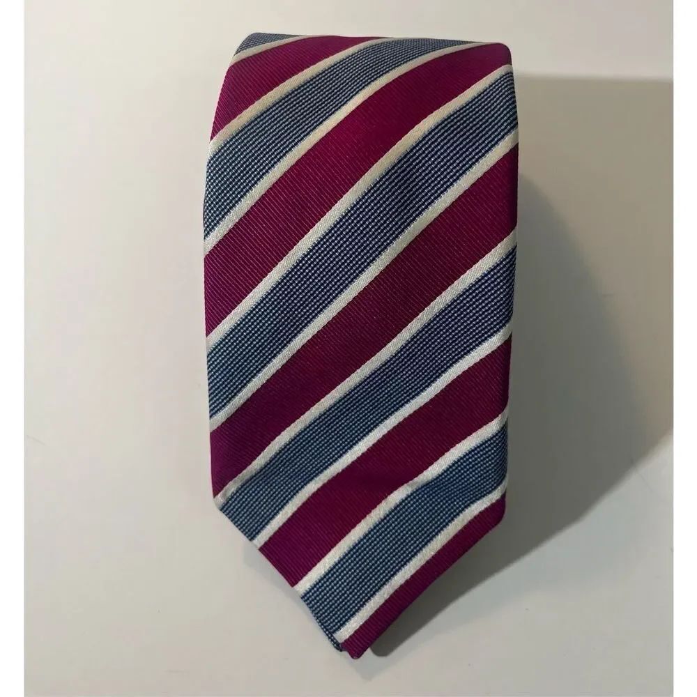 David Donahue tie